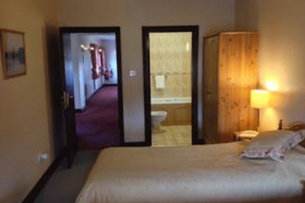 Yeats County Inn (Curry, Sligo)